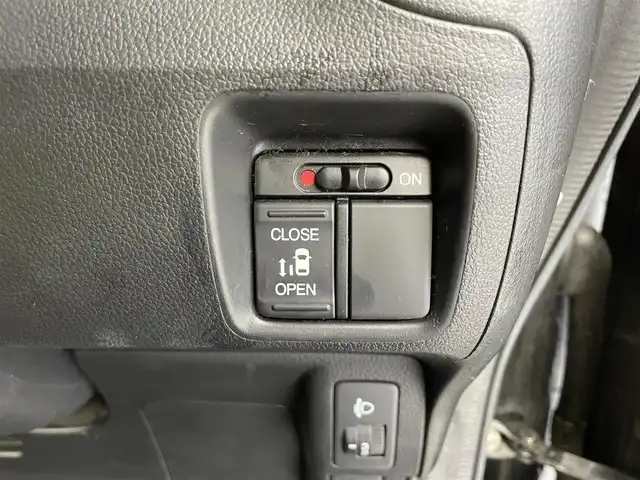 ホンダ Ｎ ＢＯＸ G Lパッケージ 福井県 2015(平27)年 7.7万km スマートブラック 社外SDナビ/AM/FM/CD/DVD/Bluetooth/フルセグTV/バックカメラ/ETC/片側パワースライドドア/横滑り防止装置/ハロゲンヘッドライト/スマートキー/プッシュスタート/電動格納ミラー/社外14インチAW/ドアバイザー