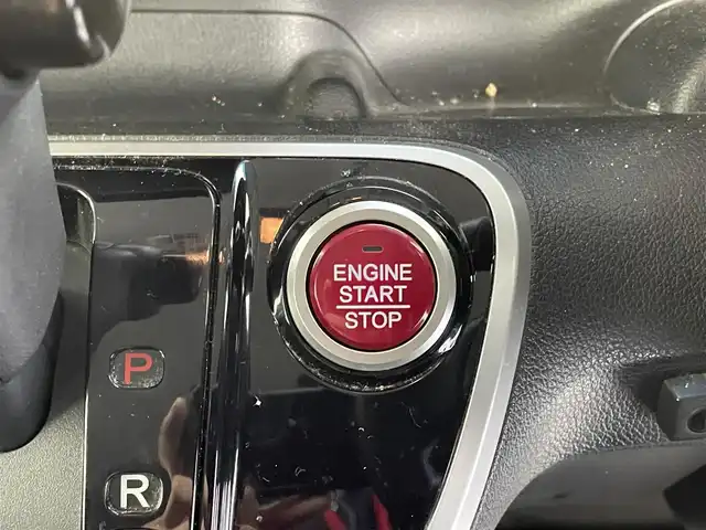 ホンダ Ｎ ＢＯＸ G Lパッケージ 福井県 2015(平27)年 7.7万km スマートブラック 社外SDナビ/AM/FM/CD/DVD/Bluetooth/フルセグTV/バックカメラ/ETC/片側パワースライドドア/横滑り防止装置/ハロゲンヘッドライト/スマートキー/プッシュスタート/電動格納ミラー/社外14インチAW/ドアバイザー