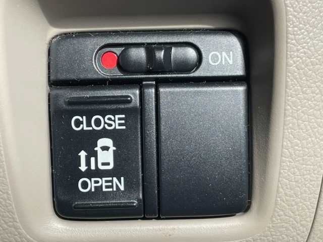 ホンダ Ｎ ＢＯＸ G Lパッケージ 茨城県 2012(平24)年 10.2万km クリスタルブラックパール ナビ /-BT/AM/FM/CD/TV/片側パワースライドドア /バックカメラ /スマートキー /アイドリングストップ /純正フロアマット /オートライト /パワーウィンドウ