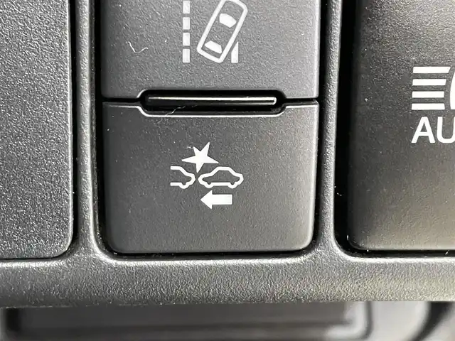 トヨタ アクア G G’s 岩手県 2016(平28)年 3.4万km ライムホワイトパールクリスタルシャイン ワンオーナー/専用エクステリア・インテリア/専用チューニングサスペンション/専用スポーツシート/トヨタセーフティセンスC/プリクラッシュセーフティ(ソフトウェアアップデート済)/レーンディパーチャーアラート/オートマチックハイビーム/先行車発進告知機能/クルーズコントロール/横滑り防止装置/前席シートヒーター/インテリアイルミネーション/純正ナビ/フルセグTV/バックカメラ/ETC2.0/オートエアコン/LEDヘッドランプ/フォグランプ/専用１７インチアルミホイール/専用フロアマット