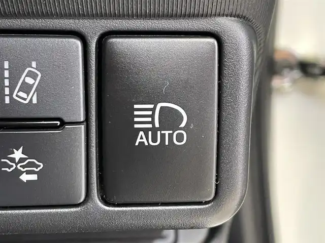 トヨタ アクア G G’s 岩手県 2016(平28)年 3.4万km ライムホワイトパールクリスタルシャイン ワンオーナー/専用エクステリア・インテリア/専用チューニングサスペンション/専用スポーツシート/トヨタセーフティセンスC/プリクラッシュセーフティ(ソフトウェアアップデート済)/レーンディパーチャーアラート/オートマチックハイビーム/先行車発進告知機能/クルーズコントロール/横滑り防止装置/前席シートヒーター/インテリアイルミネーション/純正ナビ/フルセグTV/バックカメラ/ETC2.0/オートエアコン/LEDヘッドランプ/フォグランプ/専用１７インチアルミホイール/専用フロアマット