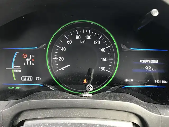 ホンダ ヴェゼル ハイブリッド Z 栃木県 2015(平27)年 14.4万km ホワイトオーキッドパール (株)IDOMが運営する【じしゃロン小山店】の自社ローン対象車両になります。こちらは現金ご利用時の価格です。/自社ローンご希望の方は別途その旨お申付け下さい。//禁煙車/純正フルセグナビ/（CD/DVD/AM/FMラジオ）/(Bluetooth)/スマートキー/プッシュスタート/バックカメラ/ＥＴＣ/クルーズコントロール/シティブレーキアクティブシステム/ルーフレール/シートヒーター/チップアップシート/ステアリングリモコン/電動格納ドアミラー/パワーウインドウ/オートライト/自動防眩ミラー