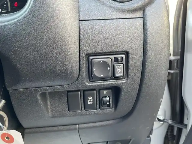 日産 マーチ 12S 和歌山県 2019(令1)年 5.5万km ブリリアントシルバー ドライブレコーダー/キーレス