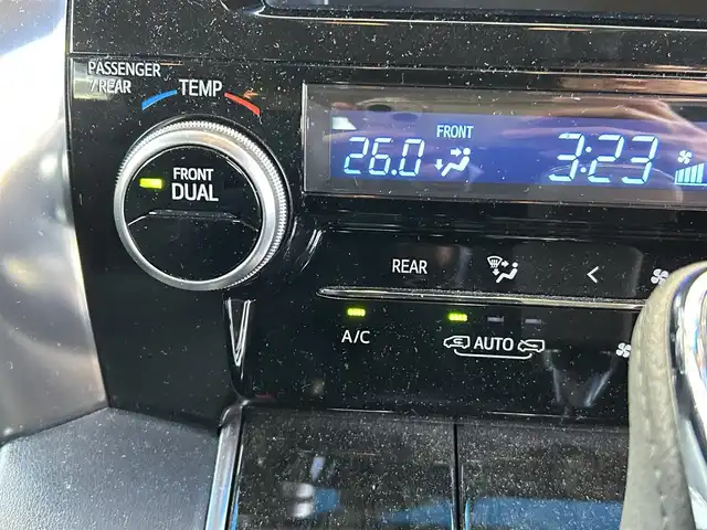 トヨタ ヴェルファイア Z Aエディション 奈良県 2015(平27)年 3.2万km ホワイトパールクリスタルシャイン ワンオーナー/純正ナビ/両側パワスラ/純正AW/クルコン/オートライト/Bluetooth/ETC/フルセグTV/スペアキー/保証書/記憶簿/取扱説明書