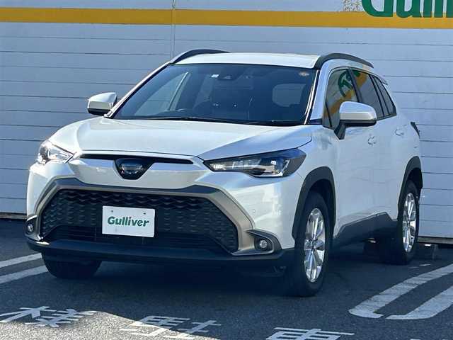 トヨタ カローラ クロス ハイブリッド S 埼玉県 2023(令5)年 2.8万km プラチナホワイトパールマイカ 純正ナビ/　(Bluetooth/DVD/USB/Miracast/FM/AM)/フルセグテレビ/全方位カメラ/ビルトインETC2.0/前方ドライブレコーダー/レーダークルーズコントロール/ブラインドスポットモニター/衝突被害軽減ブレーキ/車線逸脱警報/クリアランスソナー/電子パーキングシステム/ブレーキホールド/オートハイビーム/オートLEDライト/プッシュスタート/純正フロアマット/純正17インチアルミホイール