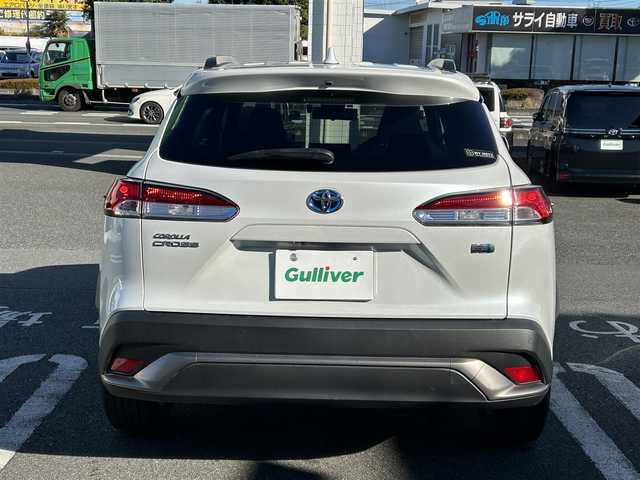 トヨタ カローラ クロス ハイブリッド S 埼玉県 2023(令5)年 2.8万km プラチナホワイトパールマイカ 純正ナビ/　(Bluetooth/DVD/USB/Miracast/FM/AM)/フルセグテレビ/全方位カメラ/ビルトインETC2.0/前方ドライブレコーダー/レーダークルーズコントロール/ブラインドスポットモニター/衝突被害軽減ブレーキ/車線逸脱警報/クリアランスソナー/電子パーキングシステム/ブレーキホールド/オートハイビーム/オートLEDライト/プッシュスタート/純正フロアマット/純正17インチアルミホイール