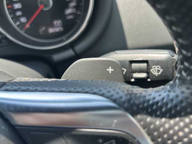 アウディ ＴＴクーペ 1．8 TFSI Sライン 東京都 2014(平26)年 8.7万km ファントムブラックパールエフェクト 純正ナビ/（フルセグ・Bluetooth・USB）/リトラクタブルリヤスポイラー/エレクトロメカニカルパワーステアリング/エレクトロニックスタビリゼーションコントロール/純正フロアマット/純正19インチアルミ/MTモード付AT/パドルシフト/オートライト/HIDライト/リモコンキー/スペアキー/ETC/保証書/取説書