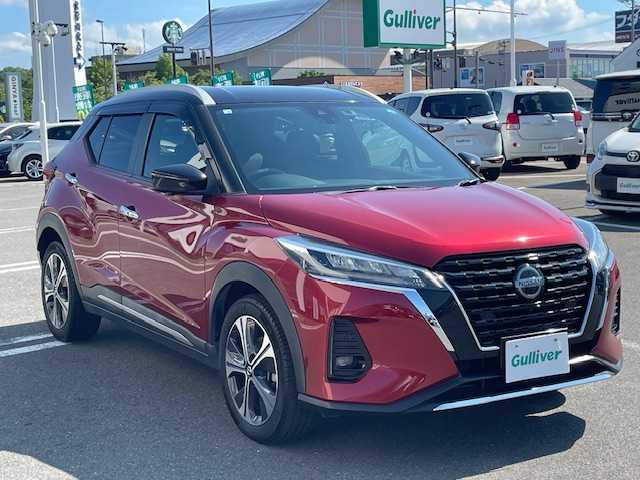 日産 キックス X 長崎県 2020(令2)年 8.9万km ラディアントレッド/ピュアブラック 2トーン 純正メモリーナビ/CD/DVD/BT/USB/フルセグTV/アラウンドビューモニター/エマージェンシーブレーキ/プロパイロット/ステアリングスイッチ/合皮ハーフレザーシート/前席シートヒーター/ステアリングヒーター/デジタルインナーミラー/360度ドライブレコーダー/ルーフレール/ETC/スマートキー×2