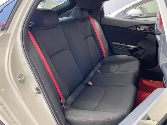 ホンダ シビック タイプR 岐阜県 2019(令1)年 2.8万km チャンピオンシップホワイト ワンオーナー/6速マニュアルシフト/bluetooth/CD/DVD/フルセグテレビ視聴可能ナビ/バックカメラ/ビルトインETC/電動パーキングブレーキ/bremboブレーキキャリパー/無限リアスポイラー/純正フロアマット/純正20インチアルミホイール