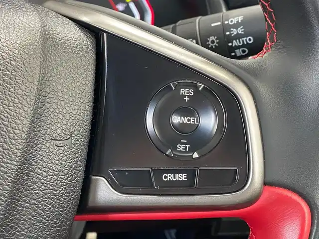 ホンダ シビック タイプR 岐阜県 2019(令1)年 2.8万km チャンピオンシップホワイト ワンオーナー/6速マニュアルシフト/bluetooth/CD/DVD/フルセグテレビ視聴可能ナビ/バックカメラ/ビルトインETC/電動パーキングブレーキ/bremboブレーキキャリパー/無限リアスポイラー/純正フロアマット/純正20インチアルミホイール