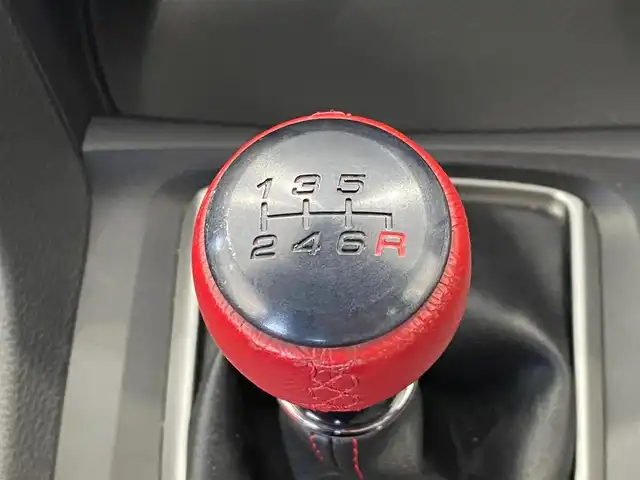 ホンダ シビック タイプR 岐阜県 2019(令1)年 2.8万km チャンピオンシップホワイト ワンオーナー/6速マニュアルシフト/bluetooth/CD/DVD/フルセグテレビ視聴可能ナビ/バックカメラ/ビルトインETC/電動パーキングブレーキ/bremboブレーキキャリパー/無限リアスポイラー/純正フロアマット/純正20インチアルミホイール