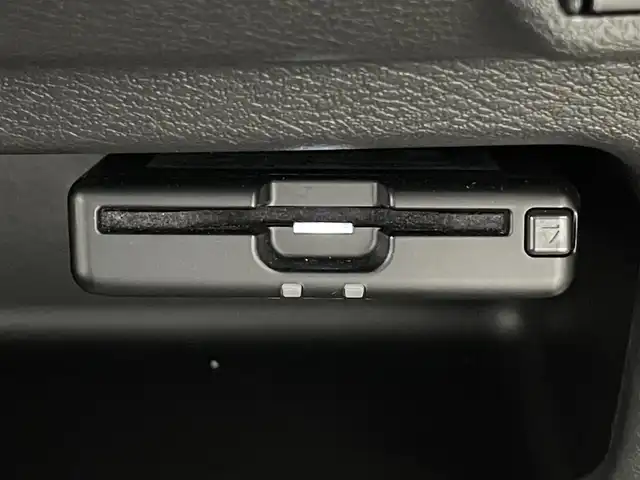日産 デイズ X 大分県 2024(令6)年 0.6万km ホワイトパール 純正９型ＤＡナビ　フルセグＴＶ　Ｂｌｕｅｔｏｏｔｈ　バックカメラ　ＥＴＣ　ＬＥＤオートライト　純正前後ドラレコナビ連動　エマージェンシーブレーキ　衝突軽減　プッシュスタート　純正１４インチアルミ　ワンオナ　保証書　禁煙車