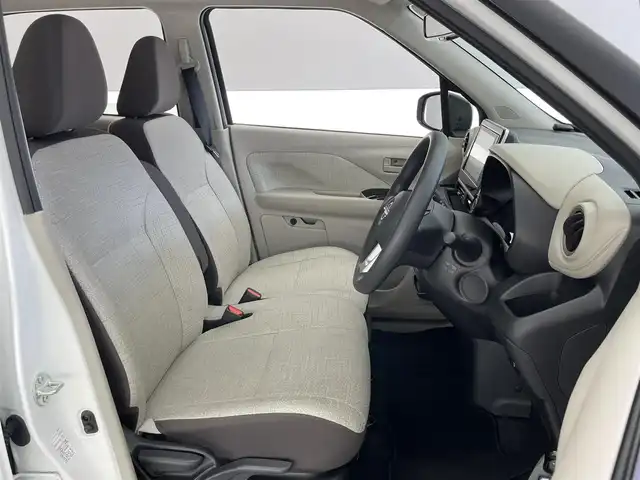 日産 デイズ X 大分県 2024(令6)年 0.6万km ホワイトパール 純正９型ＤＡナビ　フルセグＴＶ　Ｂｌｕｅｔｏｏｔｈ　バックカメラ　ＥＴＣ　ＬＥＤオートライト　純正前後ドラレコナビ連動　エマージェンシーブレーキ　衝突軽減　プッシュスタート　純正１４インチアルミ　ワンオナ　保証書　禁煙車