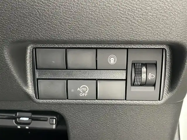 日産 デイズ X 大分県 2024(令6)年 0.6万km ホワイトパール 純正９型ＤＡナビ　フルセグＴＶ　Ｂｌｕｅｔｏｏｔｈ　バックカメラ　ＥＴＣ　ＬＥＤオートライト　純正前後ドラレコナビ連動　エマージェンシーブレーキ　衝突軽減　プッシュスタート　純正１４インチアルミ　ワンオナ　保証書　禁煙車