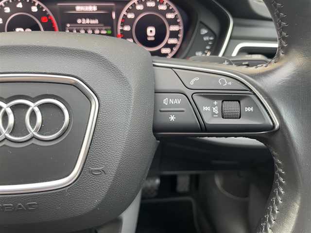 アウディ Ａ４ アバント 2．0 TFSI 東京都 2016(平28)年 2.2万km 白 ワンオーナー/純正ナビ/　DVD/CD/Bluetooth/フルセグTV/バックカメラ/アダプティブクルーズコントロール/プレセンスシティ/アクティブレーンアシスト/マトリクスLEDヘッドライトパッケージ/オートライト/パワーバックドア/パワーシート/純正17インチアルミホイール/パドルシフト/ステアリングスイッチ/電動格納ミラー/ウインカーミラー/横すべり防止/アイドリングストップ/フロアマット/スペアキー/保証書/取扱説明書