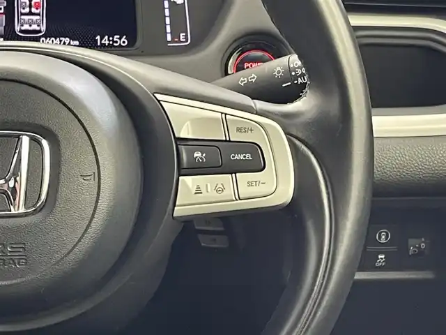 ホンダ フィット e:HEVホーム 群馬県 2022(令4)年 6.1万km プラチナホワイトパール 純正７インチナビ　バックカメラ　アダプティブクルーズコントロール　ＬＥＤライト　ＡＨＢ　ハーフレザーシート　ステアリングリモコン　走行運転支援　オートブレーキホールド　スマートキー　ＥＴＣ　禁煙