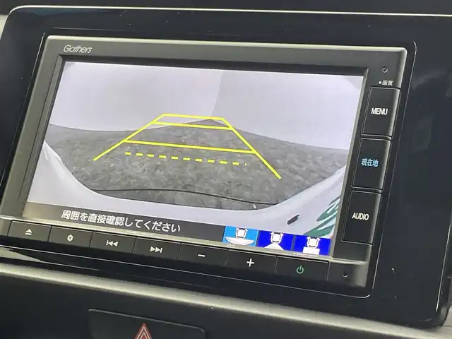 ホンダ フィット e:HEVホーム 群馬県 2022(令4)年 6.1万km プラチナホワイトパール 純正７インチナビ　バックカメラ　アダプティブクルーズコントロール　ＬＥＤライト　ＡＨＢ　ハーフレザーシート　ステアリングリモコン　走行運転支援　オートブレーキホールド　スマートキー　ＥＴＣ　禁煙