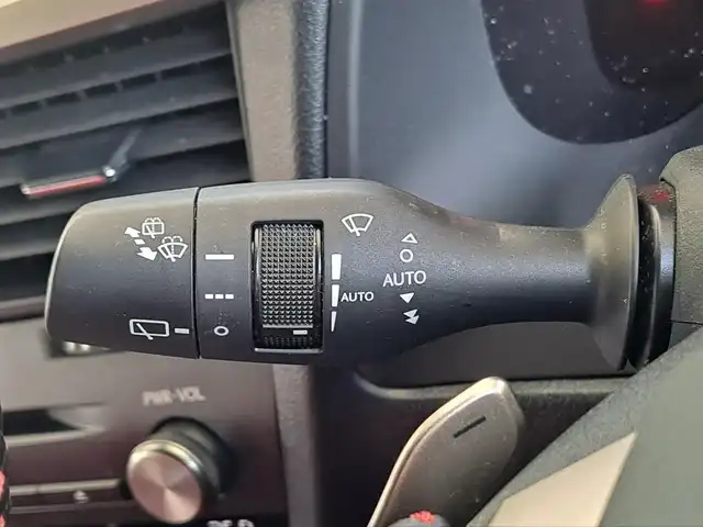 レクサス ＲＸ 450h Fスポーツ 大阪府 2020(令2)年 8.9万km ホワイトノーヴァガラスフレーク /禁煙車//ワンオーナー//サンルーフ//ヘッドアップディスプレイ//ステアリングヒーター//衝突被害軽減ブレーキ//純正HDDナビ//Bluetooth/CD/DVD/USB//AppleCarPlay/AndoroidAuto//全方位カメラ/フルセグテレビ//後席モニター【SumaMoni.Aj】//アダクティブクルーズコントロール//全席パワーシート/赤革レザーシート//全席シートヒーター/前席エアシート//電動リアゲート//ドアエッジプロテクター//社外ラゲージマット//ブラインドスポットモニター//ETC2.0