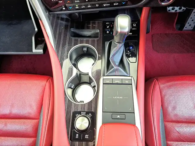 レクサス ＲＸ 450h Fスポーツ 大阪府 2020(令2)年 8.9万km ホワイトノーヴァガラスフレーク /禁煙車//ワンオーナー//サンルーフ//ヘッドアップディスプレイ//ステアリングヒーター//衝突被害軽減ブレーキ//純正HDDナビ//Bluetooth/CD/DVD/USB//AppleCarPlay/AndoroidAuto//全方位カメラ/フルセグテレビ//後席モニター【SumaMoni.Aj】//アダクティブクルーズコントロール//全席パワーシート/赤革レザーシート//全席シートヒーター/前席エアシート//電動リアゲート//ドアエッジプロテクター//社外ラゲージマット//ブラインドスポットモニター//ETC2.0