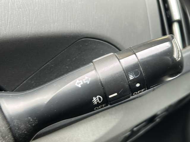 トヨタ プリウス S ツーリングセレクション 埼玉県 2011(平23)年 16.1万km レッドマイカメタリック 純正ナビ/ＦＭ／ＡＭ／ＤＶＤ／ＣＤ／ＢＴ/バックカメラ/純正フロアマット/オートライト/保証書/取扱説明書