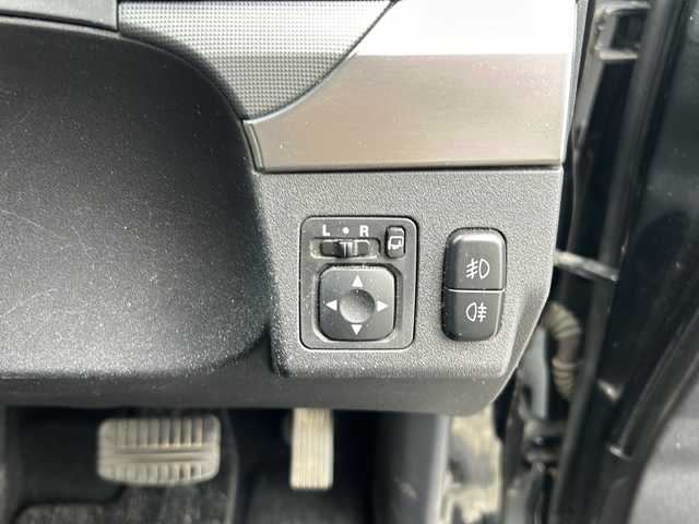 三菱 パジェロ ロング エクシード 愛知県 2010(平22)年 19.1万km ディープブラックマイカ 登録時走行距離190953km/社外７インチSDナビ/（Bluetooth/フルセグTV/DVD/AM/FM)/バックカメラ/前後コーナーセンサー/クルコン/ASC/ルーフレール/サンルーフ/オートライト/HIDライト/後席サイドカーテン/前席シートヒーター/サイドステップ/フォグランプ/ETC/純正フロアマット/純正ドアバイザー/リモコンキー/（スペアキー×１）/取説/保証書