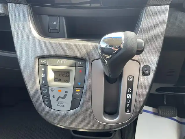 ダイハツ ムーヴ カスタム X LTD SA 長崎県 2013(平25)年 10.1万km タングステングレーM (株)IDOMが運営する【じしゃロン長崎店】の自社ローン専用車両になりますこちらは現金またはオートローンご利用時の価格です。自社ローンご希望の方は別途その旨お申付け下さい/・プッシュスタート/・ワンセグテレビ/・バックカメラ/・衝突軽減システム/・アイドリングストップ/・純正フロアマット/・純正アルミホイル