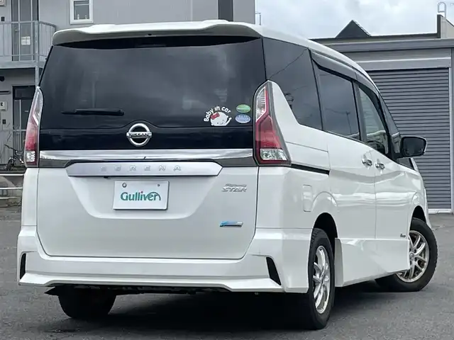 日産 セレナ ハイウェイスター 道央・札幌 2017(平29)年 11.4万km ブリリアントホワイトパール ４WD/ワンオーナー/純正ディーラーOPナビ/CD/DVD/BT/フルセグ/横滑り防止装置/クルーズコントロール/バックカメラ/ビルトインETC/ドライブレコーダー/アイドリングストップ/ECOMODE/両側パワースライドドア/革巻きステアリング/ステアリングリモコン/プッシュスタート/スマートキー/LEDヘッドライト/オートライト/フォグランプ/電動格納ミラー/ウィンカーミラー/純正フロアマット/ドアバイザー