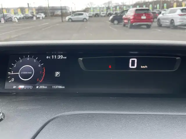 日産 セレナ ハイウェイスター 道央・札幌 2017(平29)年 11.4万km ブリリアントホワイトパール ４WD/ワンオーナー/純正ディーラーOPナビ/CD/DVD/BT/フルセグ/横滑り防止装置/クルーズコントロール/バックカメラ/ビルトインETC/ドライブレコーダー/アイドリングストップ/ECOMODE/両側パワースライドドア/革巻きステアリング/ステアリングリモコン/プッシュスタート/スマートキー/LEDヘッドライト/オートライト/フォグランプ/電動格納ミラー/ウィンカーミラー/純正フロアマット/ドアバイザー