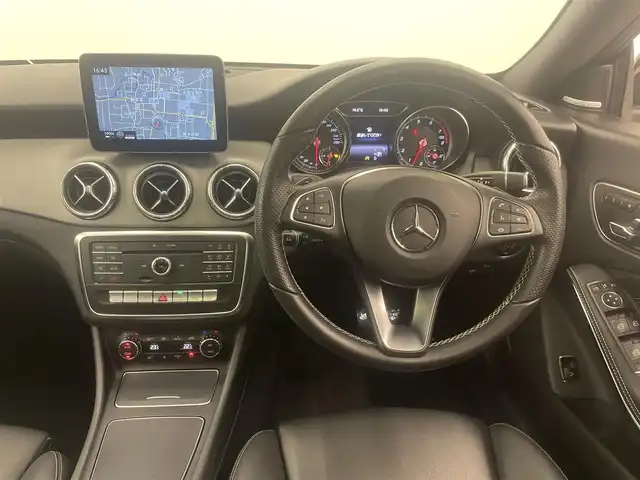 メルセデス・ベンツ ＣＬＡ２２０ 4MATIC 岡山県 2018(平30)年 3.2万km コスモスブラック レーダーセーフティパッケージ/プレミアムパッケージ/純正ナビ/バックカメラ/ESP/オートワイパー/オートライト/アクティブブレーキアシスト/アテンションアシスト/ブラインドスポット/レーンキープアシスト/アイドリングストップ/PRE　SAFE/harman kardonオーディオシステム/シートヒーター/パノラミックスライディングルーフ/アンビエントライト/ETC