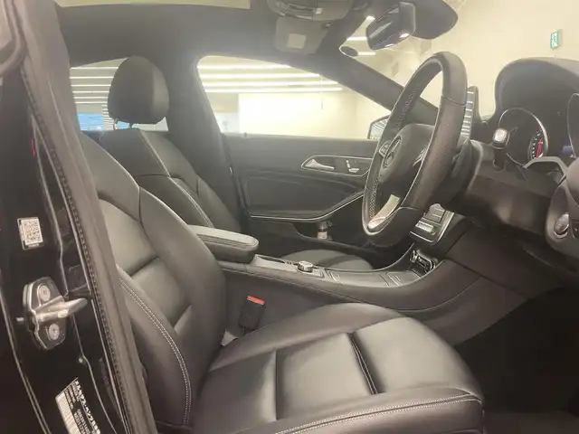 メルセデス・ベンツ ＣＬＡ２２０ 4MATIC 岡山県 2018(平30)年 3.2万km コスモスブラック レーダーセーフティパッケージ/プレミアムパッケージ/純正ナビ/バックカメラ/ESP/オートワイパー/オートライト/アクティブブレーキアシスト/アテンションアシスト/ブラインドスポット/レーンキープアシスト/アイドリングストップ/PRE　SAFE/harman kardonオーディオシステム/シートヒーター/パノラミックスライディングルーフ/アンビエントライト/ETC
