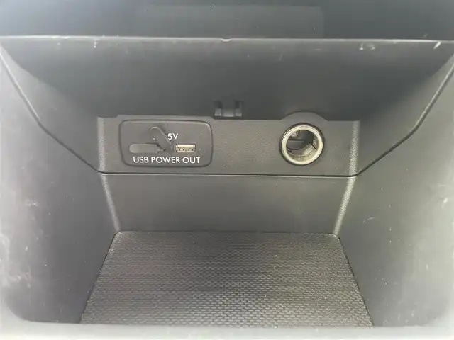 スバル インプレッサ ＸＶ 2．0i－L アイサイト 富山県 2016(平28)年 9万km クリスタルホワイトP ７インチナビ／/フルセグＴＶ／/Ｂｌｕｅｔｏｏｔｈ／/ＤＶＤ再生／/Ｂカメラ／/ビルトインＥＴＣ／/スマートキー／/前席パワーシート／/ＨＩＤオートライト／/フォグライト／/ＳＴｉリアスポイラー／/プッシュスタートエンジン