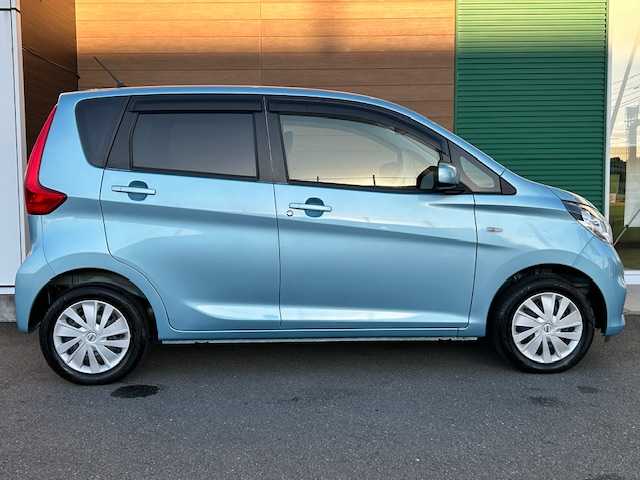 日産 デイズ J 静岡県 2019(平31)年 0.8万km アイスブルー 社外オーディオ/（CD/AM/FM）/コーナーセンサー（前後）/リモコンキー/純正フロアマット/純正ドアバイザー/保証書/取扱説明書