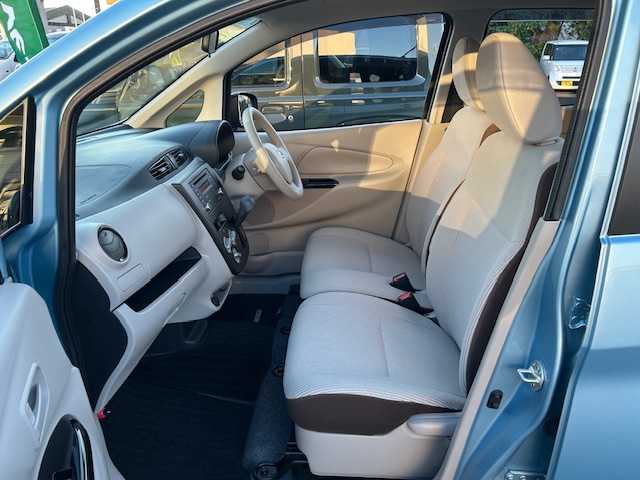 日産 デイズ J 静岡県 2019(平31)年 0.8万km アイスブルー 社外オーディオ/（CD/AM/FM）/コーナーセンサー（前後）/リモコンキー/純正フロアマット/純正ドアバイザー/保証書/取扱説明書