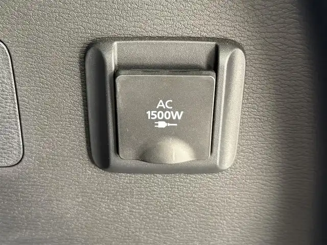 三菱 アウトランダー ＰＨＥＶ P 愛知県 2022(令4)年 1.4万km ホワイトダイヤモンド 純正ナビ/Bluetooth接続/フルセグTV/USB/AM/FM/マルチアラウンド/BOSEプレミアムサウンド/ETC2.0/ドライブレコーダー/ブラインドスポットモニター/ステアリングヒーター/電動パワーシート/シートヒーター/オートホールド/電動パーキングブレーキ/メモリーシート/電動格納式ドアミラー/ルーフレール/パドルシフト/ステアリングスイッチ/3列シート/レザーシート/電動リアゲート/AC150W/純正20インチアルミホイール/フロアマット/オートライト/LEDヘッドライト/スマートキー/プッシュスタート