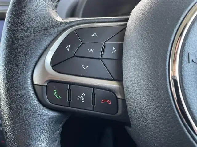 クライスラー・ジープ ジープ レネゲード リミテッド 東京都 2021(令3)年 4万km 赤 純正ナビ/バックカメラ/Bluetooth/ブラインドスポットモニター/ルーフレール/ビルトインETC2.0/ドライブレコーダー/LEDヘッドライト/プッシュスタート/インテリキー/アダプティブクルーズコントロール/ブラックレザーシート