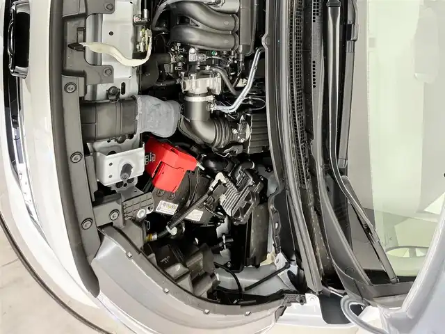 ホンダ フリード＋ G 滋賀県 2023(令5)年 0.6万km プラチナホワイトパール 純正ナビ/バックカメラ/CD/DVD/Bluetooth/フルセグTV/ETC/ホンダセンシング/シートヒーター/両側パワースライドドア/LEDヘッドライト/プッシュスタート/スマートキー/衝突軽減ブレーキ