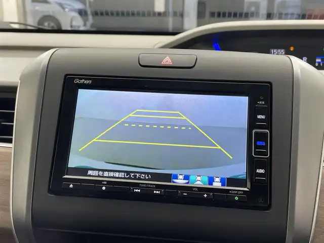 ホンダ フリード＋ G 滋賀県 2023(令5)年 0.6万km プラチナホワイトパール 純正ナビ/バックカメラ/CD/DVD/Bluetooth/フルセグTV/ETC/ホンダセンシング/シートヒーター/両側パワースライドドア/LEDヘッドライト/プッシュスタート/スマートキー/衝突軽減ブレーキ