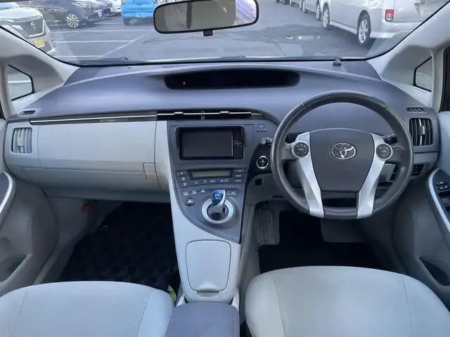 トヨタ プリウス S　LEDエディション 千葉県 2010(平22)年 10.4万km ホワイトパールクリスタルシャイン 純正HDDナビ（フルセグ/BT/DVD)/ETC/バックカメラ/LEDヘッドライト