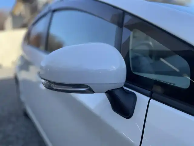 トヨタ プリウス S　LEDエディション 千葉県 2010(平22)年 10.4万km ホワイトパールクリスタルシャイン 純正HDDナビ（フルセグ/BT/DVD)/ETC/バックカメラ/LEDヘッドライト