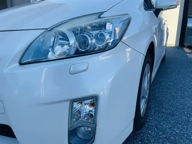 トヨタ プリウス S　LEDエディション 千葉県 2010(平22)年 10.4万km ホワイトパールクリスタルシャイン 純正HDDナビ（フルセグ/BT/DVD)/ETC/バックカメラ/LEDヘッドライト