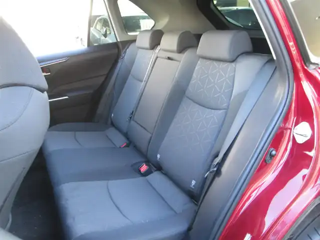 トヨタ ＲＡＶ４ ハイブリットX 千葉県 2020(令2)年 3.8万km センシュアルレッドマイカ ワンオーナー/4WD/純正SDナビ、フルセグTV/バックカメラ/純正オーディオ【DVD/CD/BT/SD】/LEDヘッドライト/Toyota Safety Sense/レーダークルーズコントロール/レーンキープアシスト/AC100V/TRDドアハンドルプロテクター/純正前方ドライブレコーダー/ビルトインETC/スペアキー/取扱説明書/ナビ取扱説明書/新車時保証書/トヨタ整備記録簿(R3/R4/R5/R6)