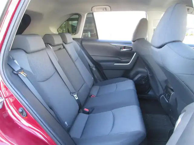 トヨタ ＲＡＶ４ ハイブリットX 千葉県 2020(令2)年 3.8万km センシュアルレッドマイカ ワンオーナー/4WD/純正SDナビ、フルセグTV/バックカメラ/純正オーディオ【DVD/CD/BT/SD】/LEDヘッドライト/Toyota Safety Sense/レーダークルーズコントロール/レーンキープアシスト/AC100V/TRDドアハンドルプロテクター/純正前方ドライブレコーダー/ビルトインETC/スペアキー/取扱説明書/ナビ取扱説明書/新車時保証書/トヨタ整備記録簿(R3/R4/R5/R6)