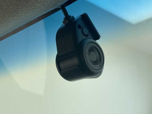 ダイハツ トール カスタムG リミテッドⅡ SAⅢ 沖縄県 2020(令2)年 7.9万km パールホワイトⅢ 純正９型ナビ　【NMZL-W70D】/　(フルセグＴＶ　Ｂｌｕｅｔｏｏｔｈ　DVD　CD)　/全方位カメラ　/ドライブレコーダー　/両側パワースライドドア　/ＬＥＤヘッドライト　/クルーズコントロール　/プッシュスタート　/スマートキー　/スペアキー　/ＥＴＣ/衝突軽減ブレーキ