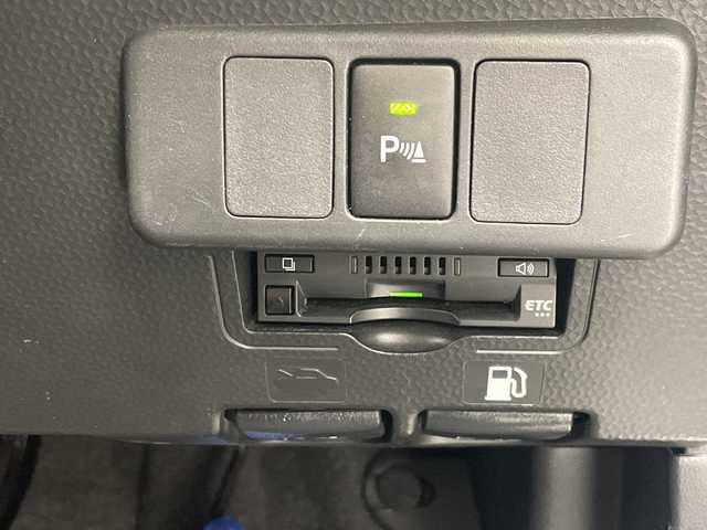 ダイハツ トール カスタムG リミテッドⅡ SAⅢ 沖縄県 2020(令2)年 7.9万km パールホワイトⅢ 純正９型ナビ　【NMZL-W70D】/　(フルセグＴＶ　Ｂｌｕｅｔｏｏｔｈ　DVD　CD)　/全方位カメラ　/ドライブレコーダー　/両側パワースライドドア　/ＬＥＤヘッドライト　/クルーズコントロール　/プッシュスタート　/スマートキー　/スペアキー　/ＥＴＣ/衝突軽減ブレーキ