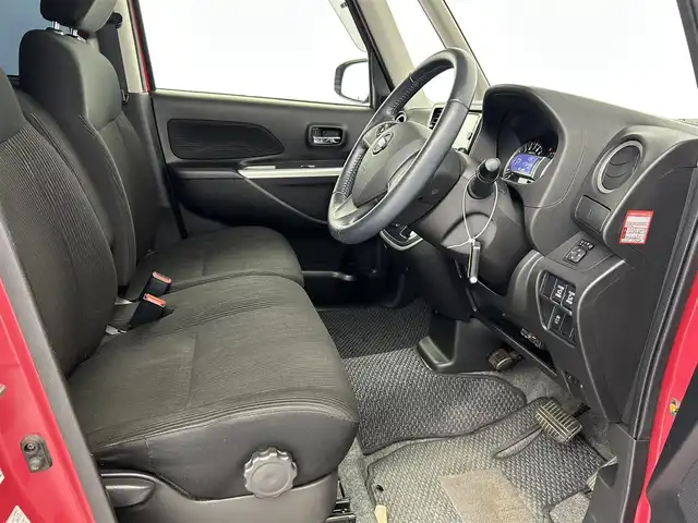 日産 デイズ ルークス ハイウェイスターターボ 千葉県 2014(平26)年 7.6万km アゼリアピンク 純正7インチSDナビ/CD DVD BT フルセグ/全方位カメラ/両側パワースライドドア/HIDオートライト/リヤシーリングファン/横滑り防止装置/後席サンシェード/ドアバイザー/プッシュスタート/スマートキー/ETC