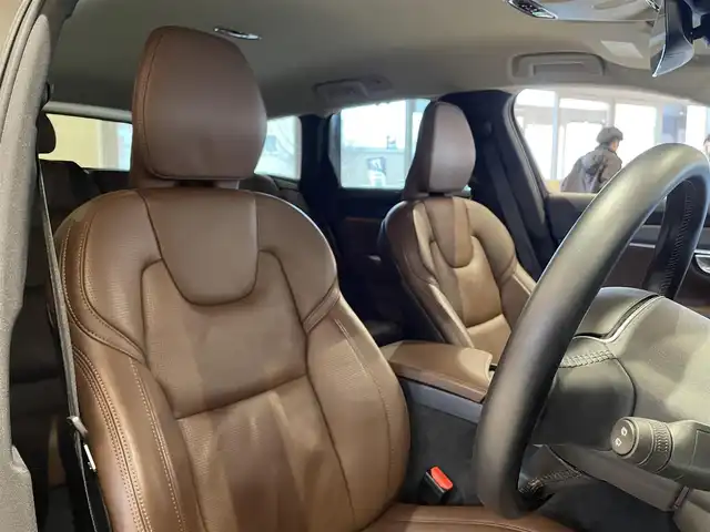 ボルボ Ｖ９０ クロスカントリー D4 AWD プロ 道央・札幌 2021(令3)年 3.8万km グレー インテリセーフ/・city　Safety・ACC・LKA・LCMA・BLIS・360°カメラ/・パイロットアシスト・フルアクティブハイビーム/haｒman/kardonサラウンド/ヘットアップディスプレイ/ナッパレザーシート/シートヒーター/シートベンチレーション/ステアリングヒーター/純正ＨＤＤナビ/フルセグＴＶ/パワーテールゲート