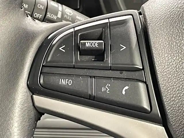 スズキ スペーシア ギア HYBRID XZ 愛知県 2021(令3)年 1万km ピュアホワイトP ディスプレイオーディオ　/（Bluetooth/ラジオ/USB/AppleCarPlay/AndroidAuto)/両側パワースライドドア　/デュアルセンサーブレーキサポート　/レーダークルーズコントロール　/ビルトインＥＴＣ　/シートヒーター　/LEDヘッドライト　/LEDフォグランプ/バックカメラ　/コーナーセンサー/レーンキープアシスト/横滑り防止/プッシュスタート/　　-スマートキー/後席サンバイザー