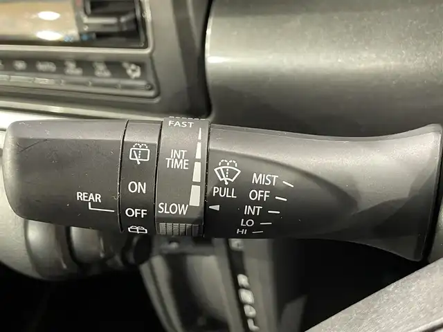 スズキ スペーシア ギア HYBRID XZ 愛知県 2021(令3)年 1万km ピュアホワイトP ディスプレイオーディオ　/（Bluetooth/ラジオ/USB/AppleCarPlay/AndroidAuto)/両側パワースライドドア　/デュアルセンサーブレーキサポート　/レーダークルーズコントロール　/ビルトインＥＴＣ　/シートヒーター　/LEDヘッドライト　/LEDフォグランプ/バックカメラ　/コーナーセンサー/レーンキープアシスト/横滑り防止/プッシュスタート/　　-スマートキー/後席サンバイザー