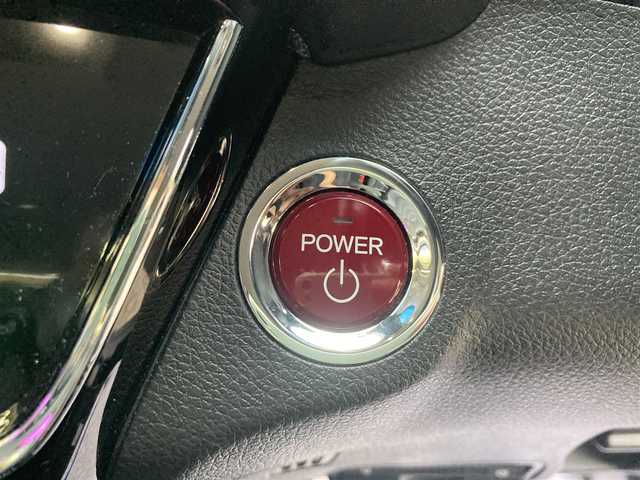 ホンダ ヴェゼル ハイブリッド Z 神奈川県 2014(平26)年 13万km ルーセブラックM (株)IDOMが運営する【じしゃロン焼津店】の自社ローン対象車両になります。こちらは現金ご利用時の価格です。自社ローンご希望の方は別途その旨お申付け下さい。/Carrozzeriaナビ(AVIC-ZH007)/FM/AM/CD/DVD/フルセグ/SD/Bluetooth/衝突軽減（シティブレーキアクティブシステム）/横滑り防止/クルーズコントロール/バックカメラ/ETC/パドルシフト/ステアリングリモコン/コンビシート/前席シートヒーター/LEDヘッドライト/オートライト/フォグランプ/ドアバイザー/社外シフトノブ/プッシュスタート/スマートキー/スペアキー１本/取説