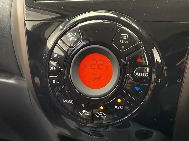 日産 ノート メダリスト 栃木県 2017(平29)年 2.1万km スーパーブラック 純正メモリナビ(MM517D-W)/(フルセグTV・Bluetooth・CD・DVD・SD)/全方位カメラ/バックカメラ/前方ドライブレコーダー/エマージェンシーブレーキ/前後コーナーセンサー/LEDヘッドライト/オートライト/ハーフレザーシート/ETC/アイドリングストップ/禁煙車/スマートキー/プッシュスタート/純正アルミホイール/純正フロアマット/ステアリングスイッチ